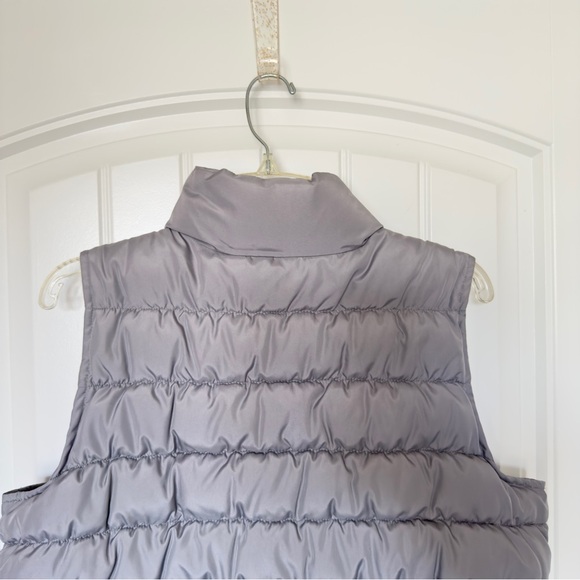J. Jill Large‎ Gray Puffer Vest With Pockets Button & Zipper - Picture 4 of 6
